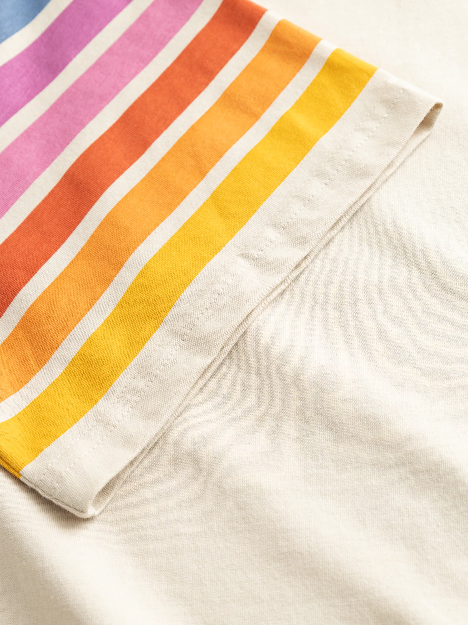 CNS T-shirt Sand - Image 5