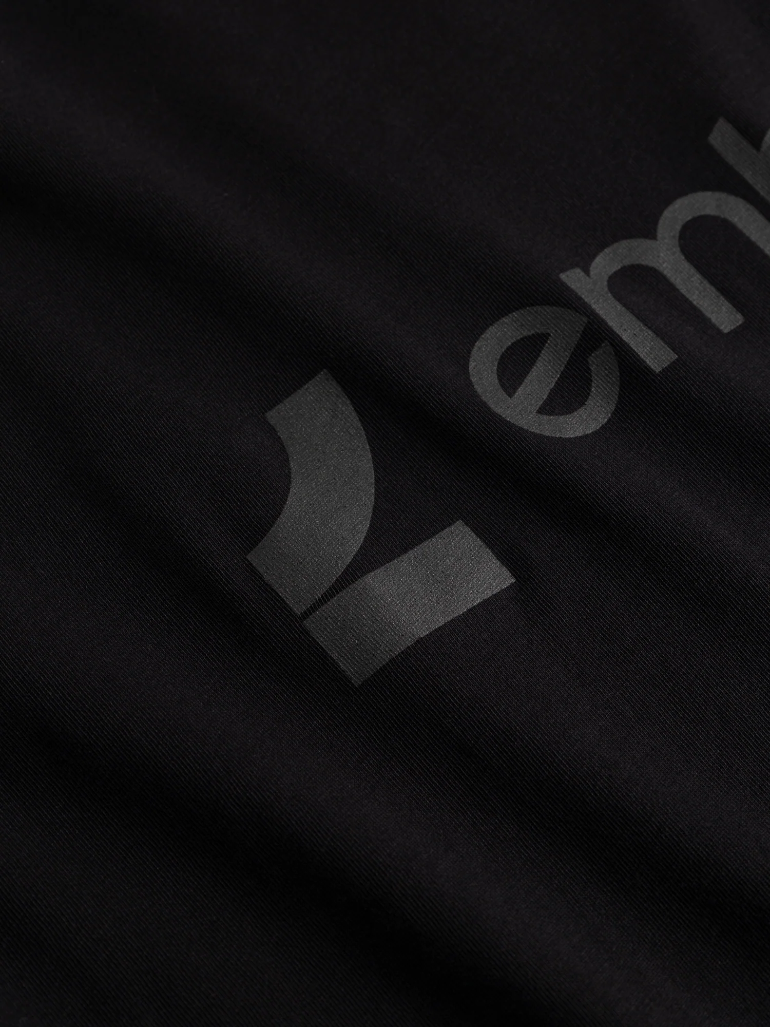 Embark T-shirt Tonal - Image 4